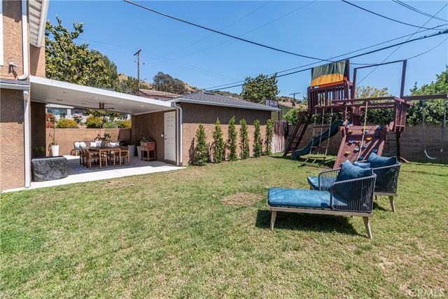 736 Brown, Burbank, CA 91504
