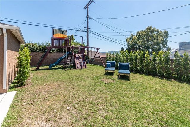 736 Brown, Burbank, CA 91504