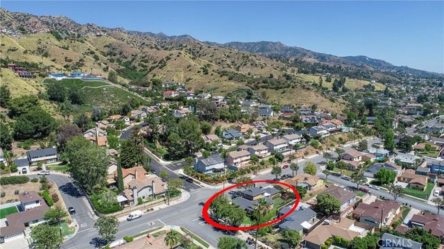 736 Brown, Burbank, CA 91504