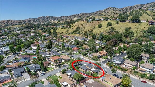 736 Brown, Burbank, CA 91504