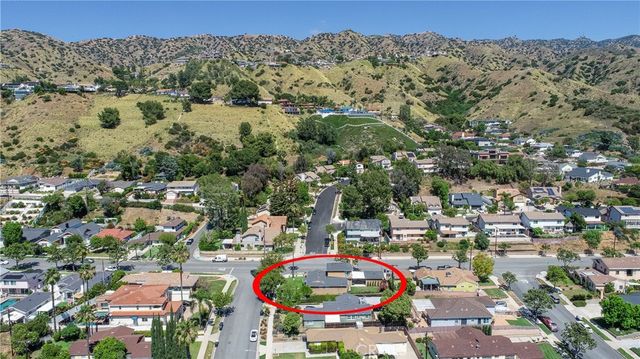 736 Brown, Burbank, CA 91504