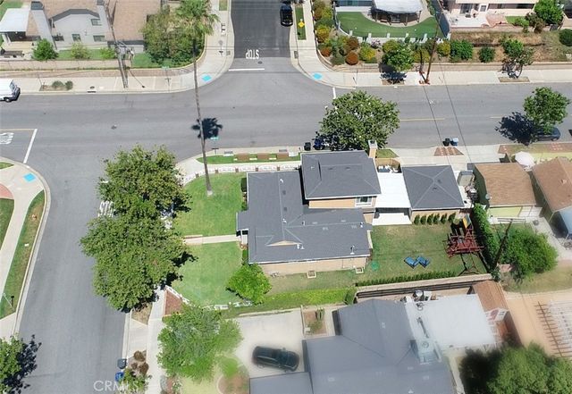 736 Brown, Burbank, CA 91504