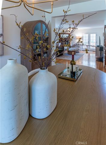 736 Brown, Burbank, CA 91504