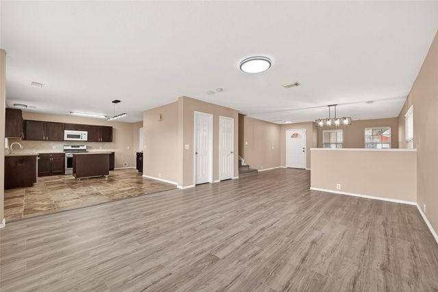 15007 Sugar Sands Drive, Sugar Land, TX 77498