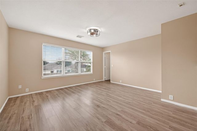 15007 Sugar Sands Drive, Sugar Land, TX 77498