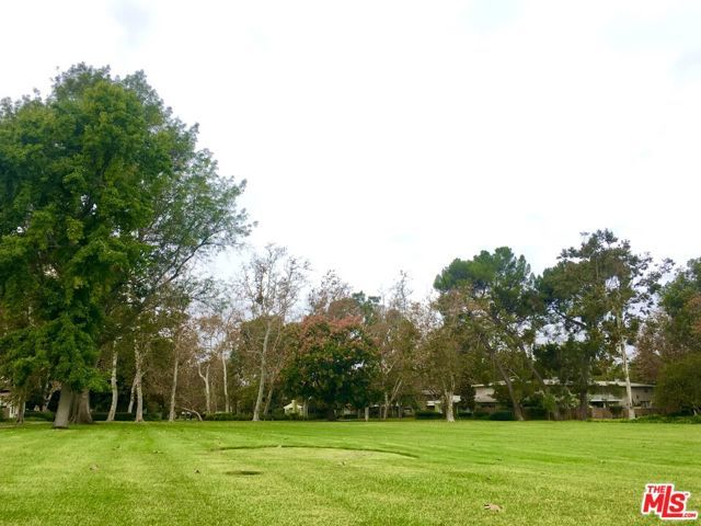 5456 Village Green, Los Angeles, CA 90016