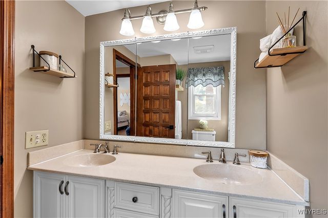 230 Schimwood Court, Amherst, NY 14068