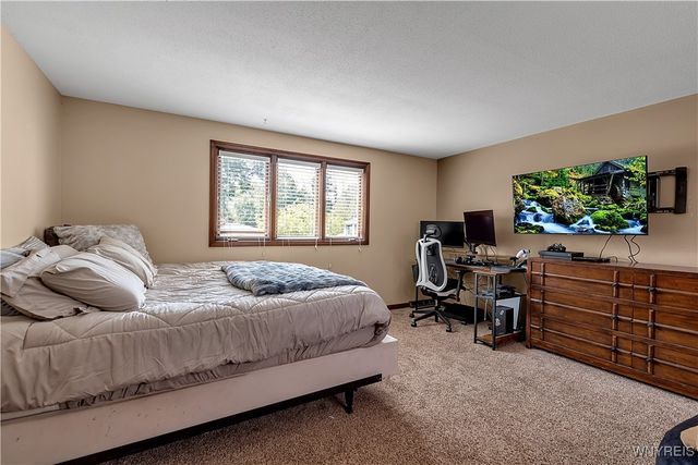 230 Schimwood Court, Amherst, NY 14068