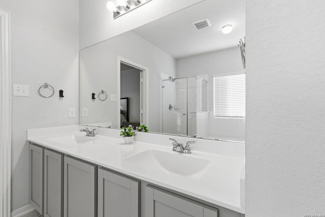 8319 Percheron Pass, San Antonio, TX 78254