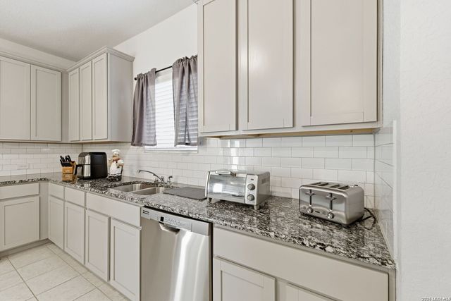 8319 Percheron Pass, San Antonio, TX 78254