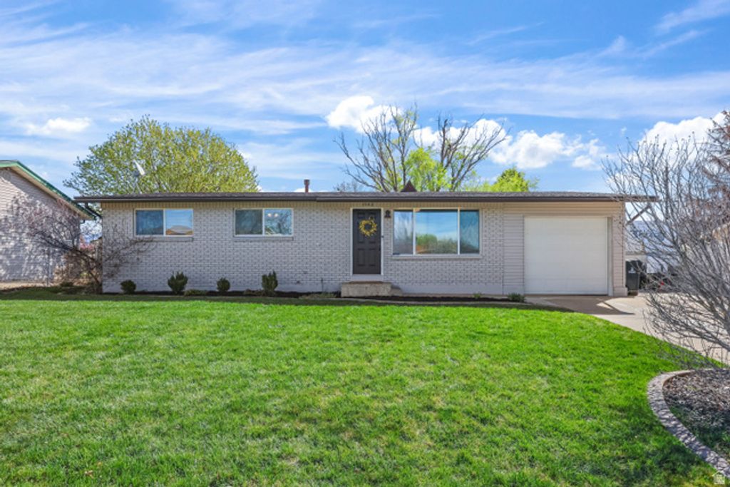 1543 S MARILYN DR, Syracuse, UT 84075
