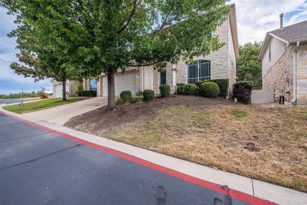 27 Juniper Berry WAY 14, Austin, TX 78734