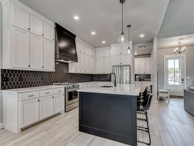 1662 Shaylee Lane, Choctaw, OK 73020