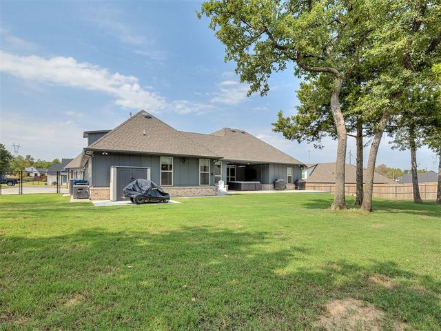 1662 Shaylee Lane, Choctaw, OK 73020