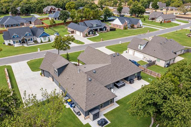 1662 Shaylee Lane, Choctaw, OK 73020