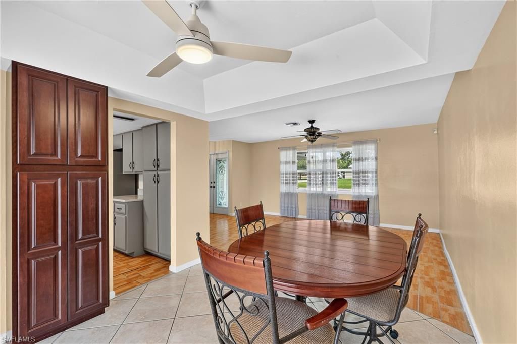Image 12 of property listing at 102 SE 38th TER, Cape Coral, FL 33904