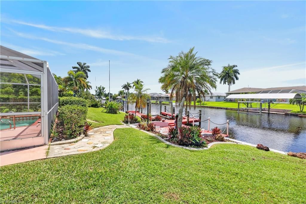 Image 43 of property listing at 102 SE 38th TER, Cape Coral, FL 33904