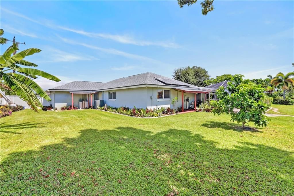 Image 48 of property listing at 102 SE 38th TER, Cape Coral, FL 33904