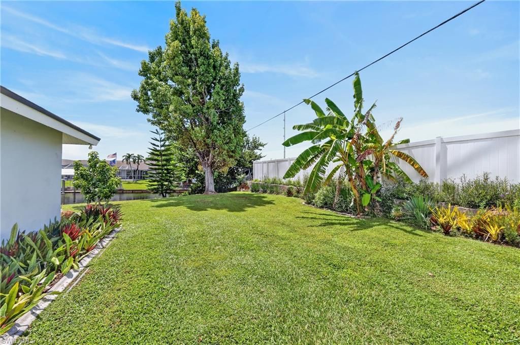 Image 49 of property listing at 102 SE 38th TER, Cape Coral, FL 33904