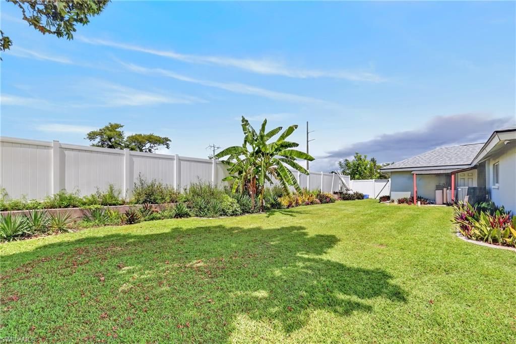 Image 50 of property listing at 102 SE 38th TER, Cape Coral, FL 33904