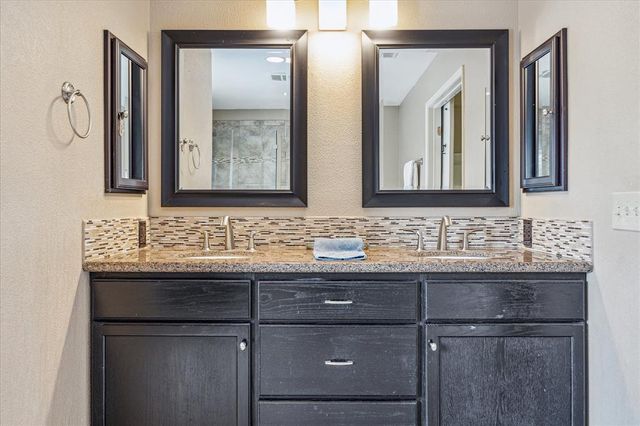 2310 Parkview Drive, Pearland, TX 77581