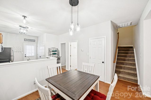 2731 Meadow Knoll Drive, Charlotte, NC 28269