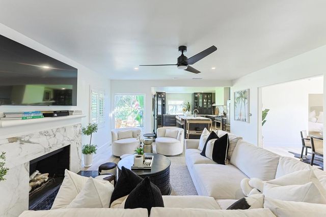 340 Glorietta Place, Coronado, CA 92118