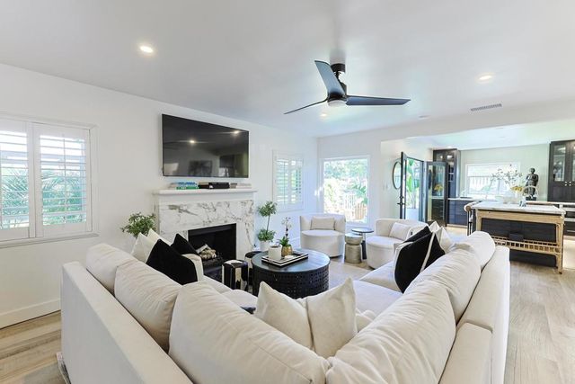 340 Glorietta Place, Coronado, CA 92118