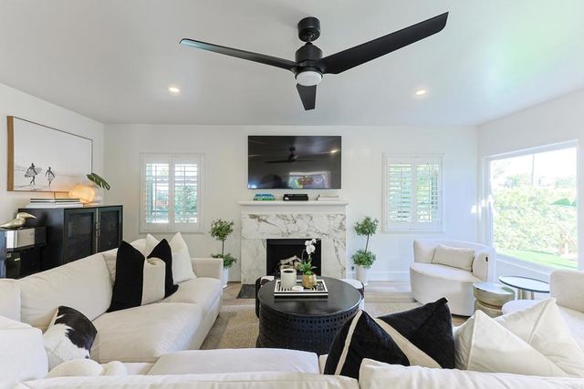 340 Glorietta Place, Coronado, CA 92118