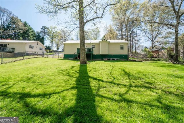 5638 Nacoochee Street, Lula, GA 30554