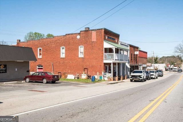 5638 Nacoochee Street, Lula, GA 30554