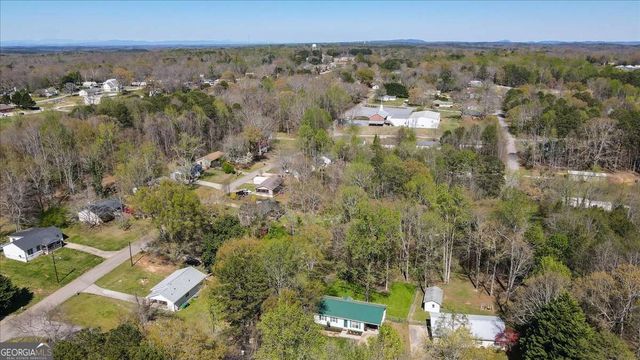 5638 Nacoochee Street, Lula, GA 30554