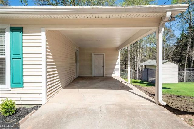 5638 Nacoochee Street, Lula, GA 30554