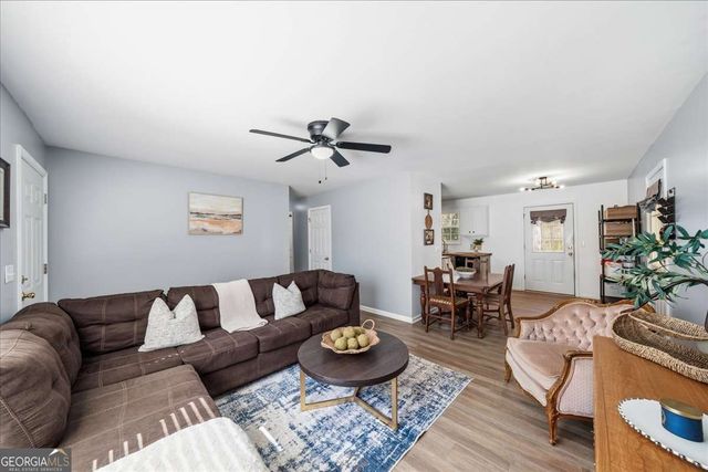 5638 Nacoochee Street, Lula, GA 30554