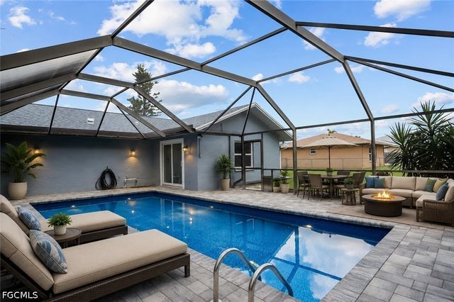 1411 SE 5th PL, Cape Coral, FL 33990