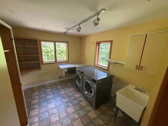 8621 Shirley Court, Portage, MI 49024