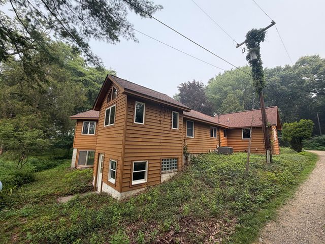 8621 Shirley Court, Portage, MI 49024