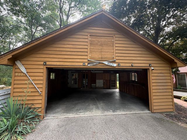 8621 Shirley Court, Portage, MI 49024