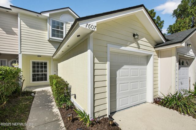 7607 HOVERING MIST Way, Jacksonville, FL 32277