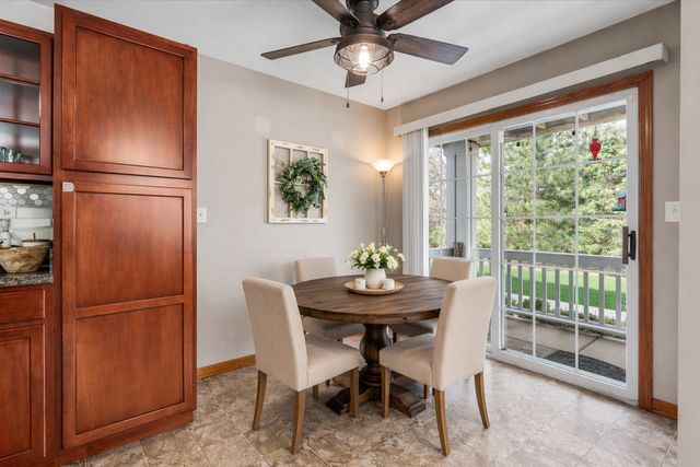 649 Lincoln Station Drive 1302, Oswego, IL 60543