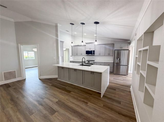 5609 EXECUTIVE DRIVE, New Port Richey, FL 34652