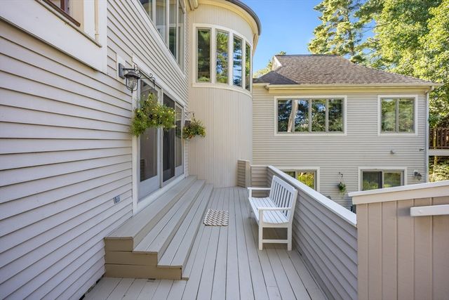 3 Glenwood Ln, Sandwich, MA 02563