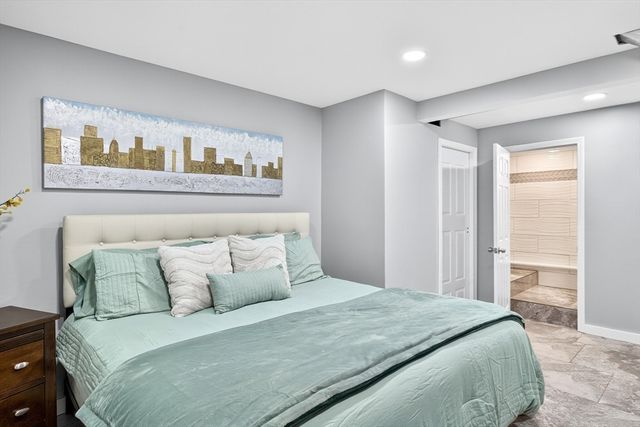 3 Glenwood Ln, Sandwich, MA 02563