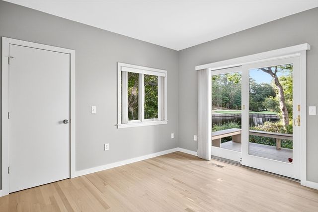 3 Glenwood Ln, Sandwich, MA 02563