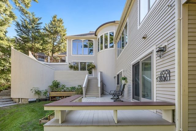 3 Glenwood Ln, Sandwich, MA 02563