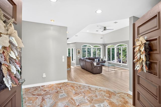 3 Glenwood Ln, Sandwich, MA 02563