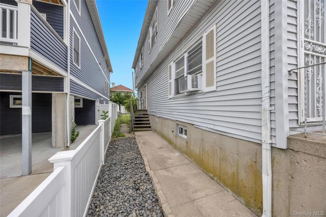 20 E Pine Street, Long Beach, NY 11561