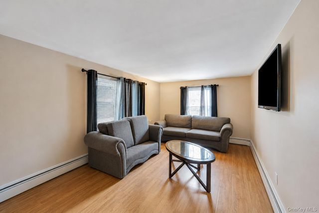 20 E Pine Street, Long Beach, NY 11561