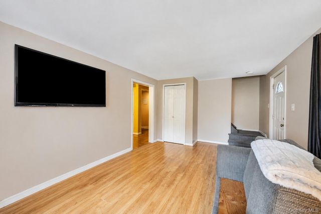 20 E Pine Street, Long Beach, NY 11561