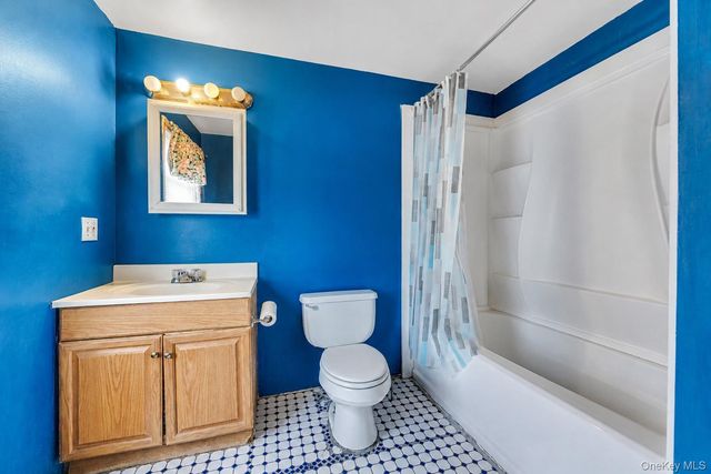 20 E Pine Street, Long Beach, NY 11561